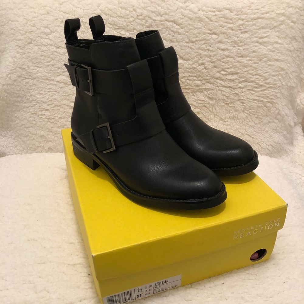 Kenneth Cole Reaction Ankle Boots
